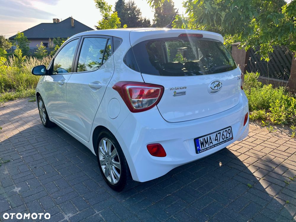 Hyundai i10 1.1 FIFA WM Edition - 6