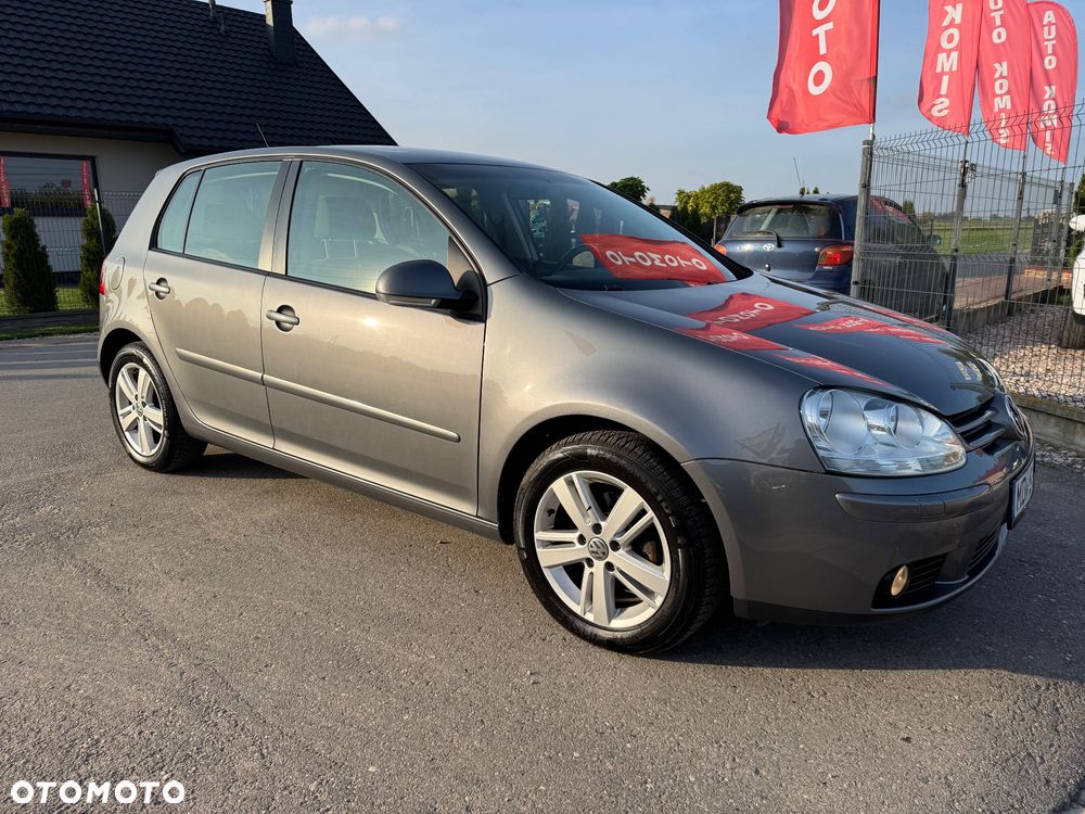 Volkswagen Golf - 33