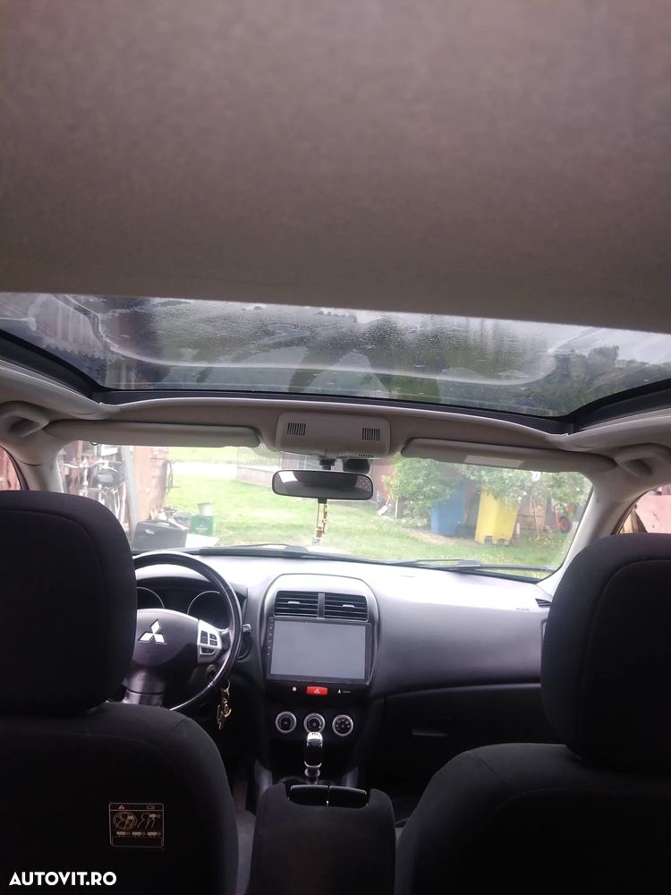 Mitsubishi ASX - 10
