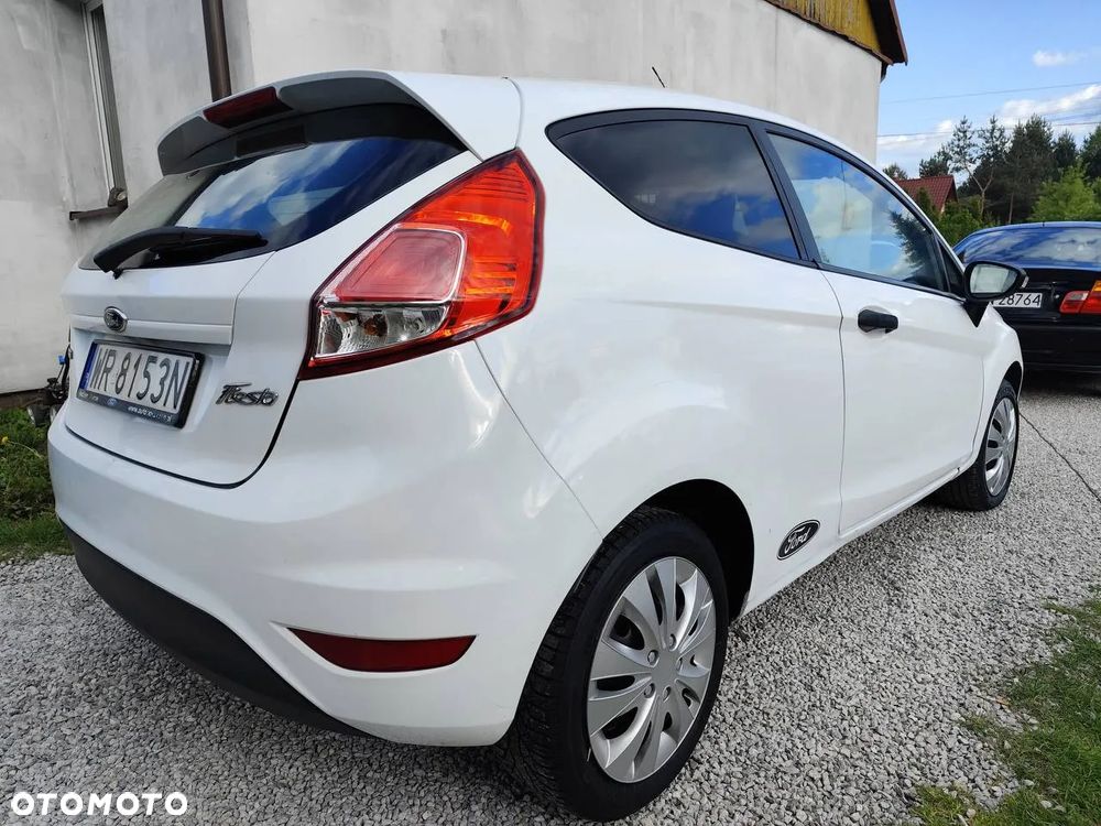 Ford Fiesta 1.5 TDCi Ambiente - 5