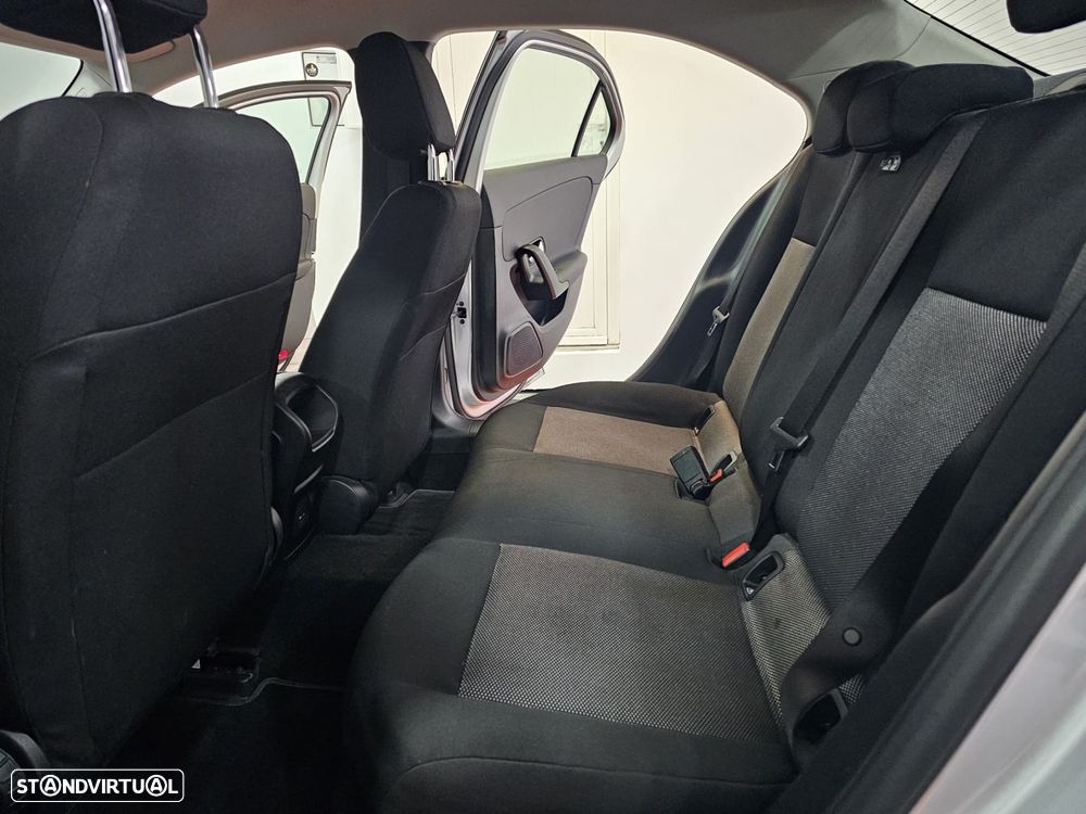 Mercedes-Benz A 180 Limousine - 13