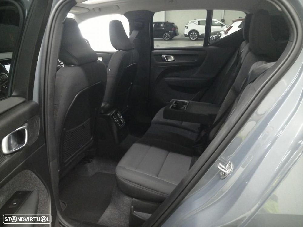 Volvo XC 40 1.5 T4 PHEV Essential - 4
