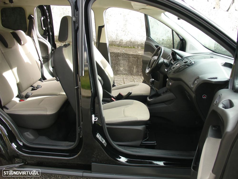 Ford Tourneo Courier 1.0 EcoBoost Titanium - 13