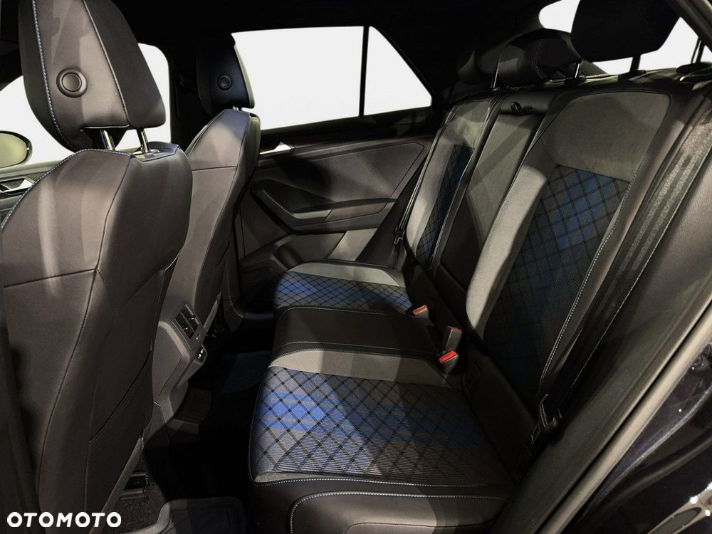 Volkswagen T-Roc - 15