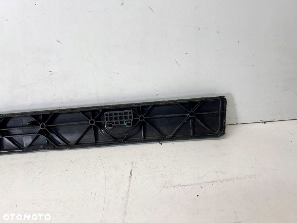 LISTWA BAGAŻNIKA LEWA AUDI Q7 4L 4L0861488 - 8