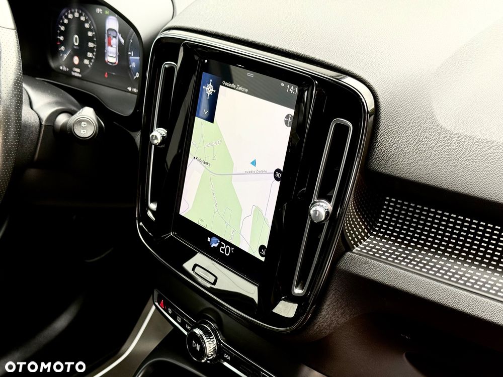 Volvo XC 40 D3 SCR R-Design - 33