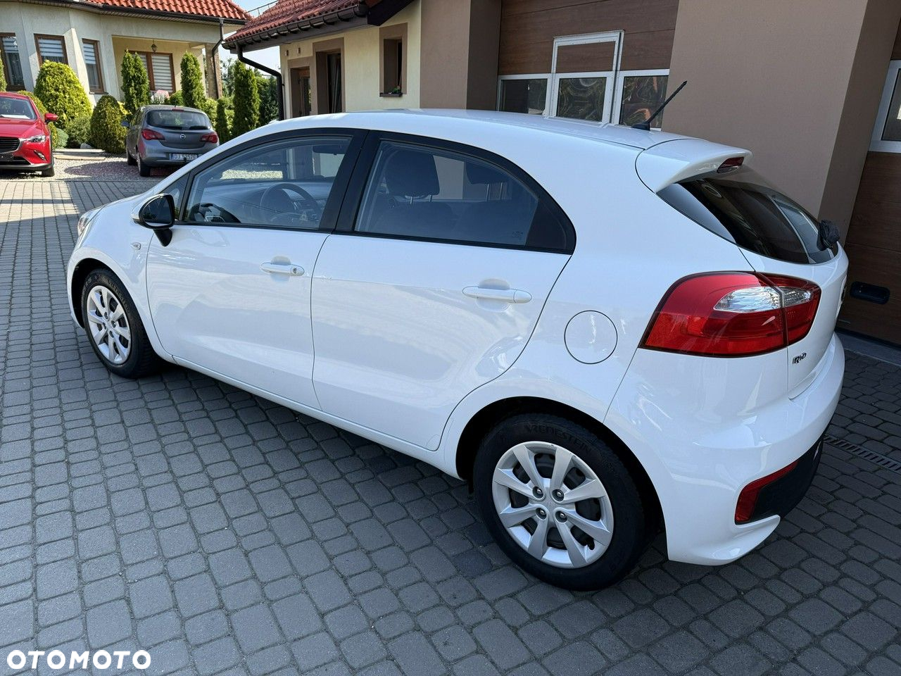 Kia Rio 1.2 Business Line - 10