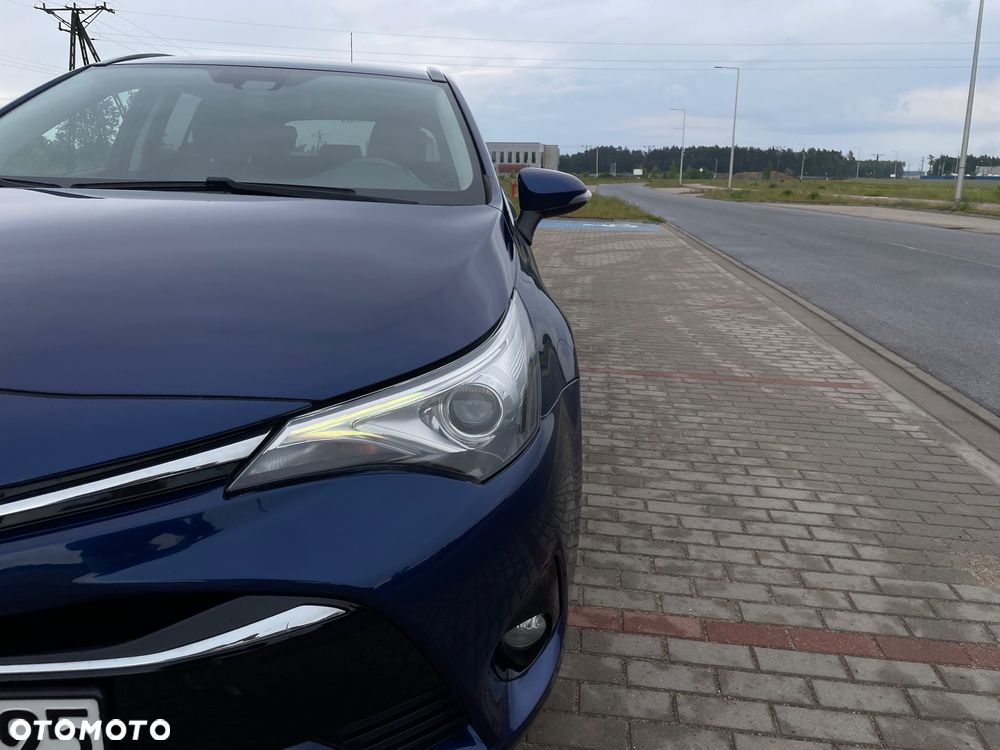 Toyota Avensis - 22