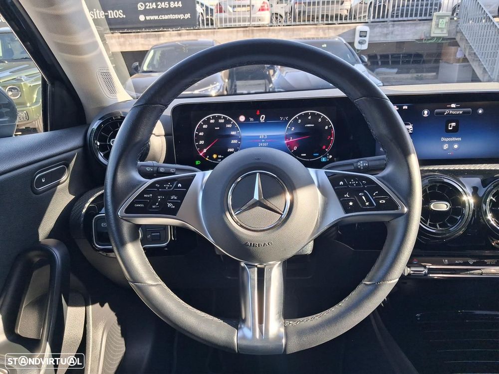 Mercedes-Benz A 200 Standard - 22