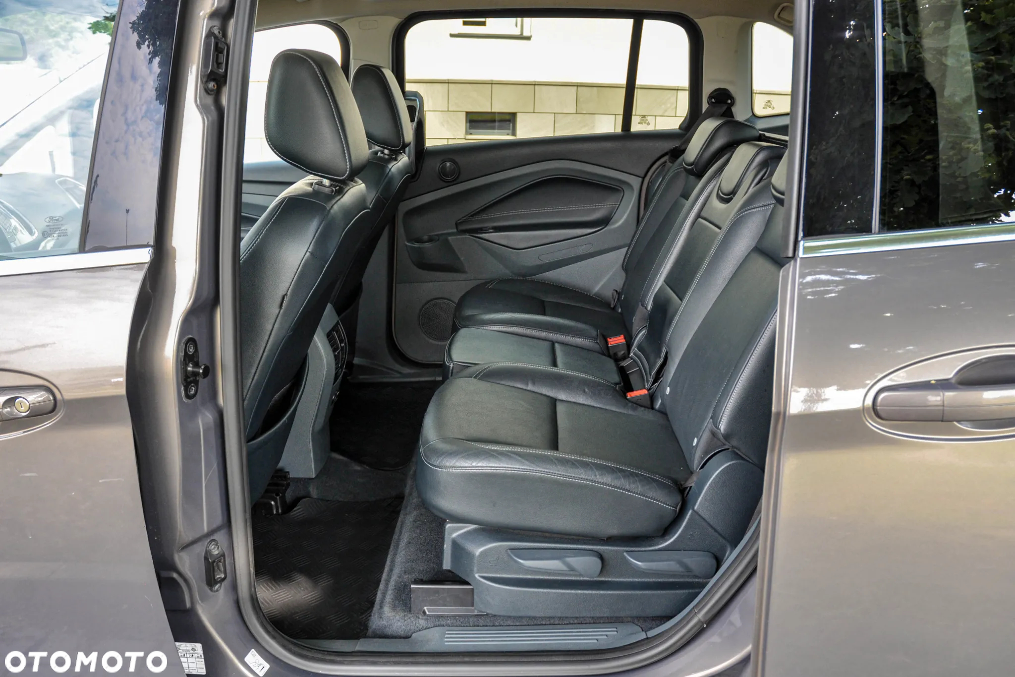 Ford Grand C-MAX - 8