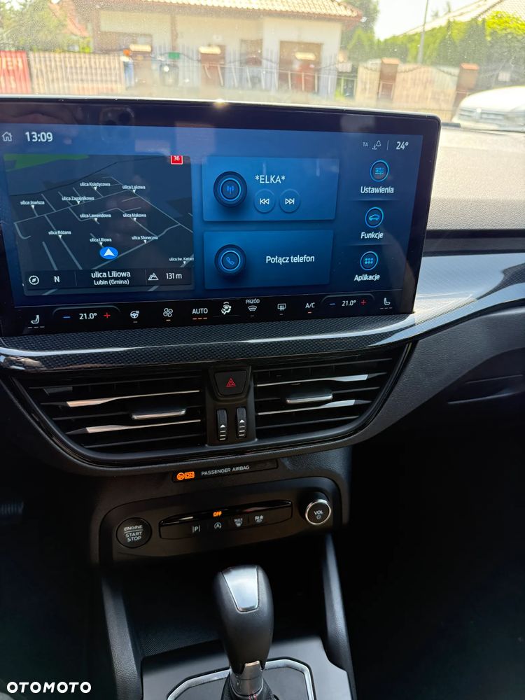 Ford Focus 1.0 EcoBoost mHEV ST-Line X - 24