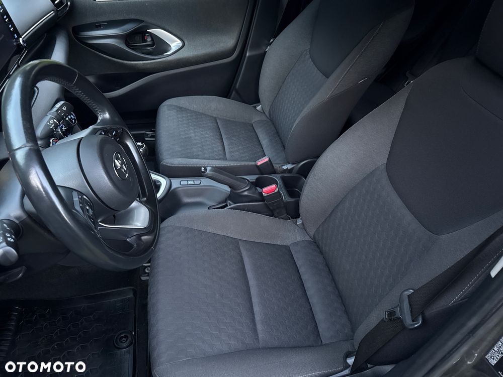 Toyota Yaris 1.5 Comfort - 12