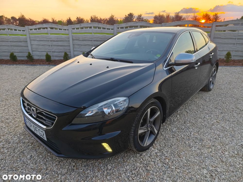 Volvo V40 D2 R Design - 8