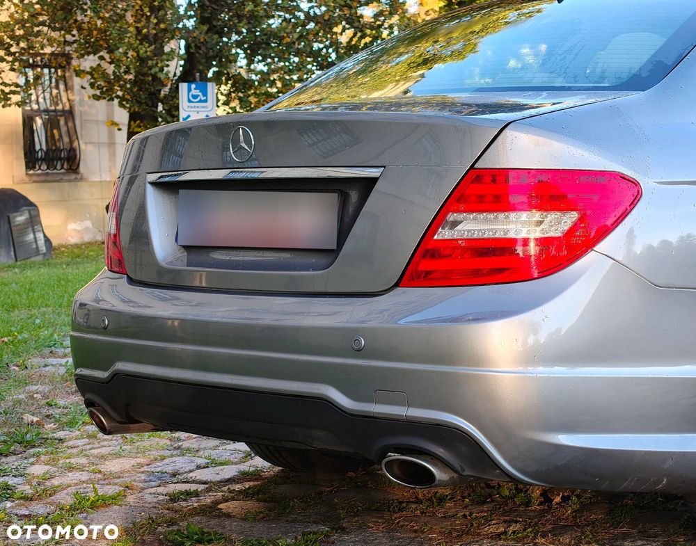 Mercedes-Benz Klasa C 350 4Matic (BlueEFFICIENCY) 7G-TRONIC Avantgarde - 5