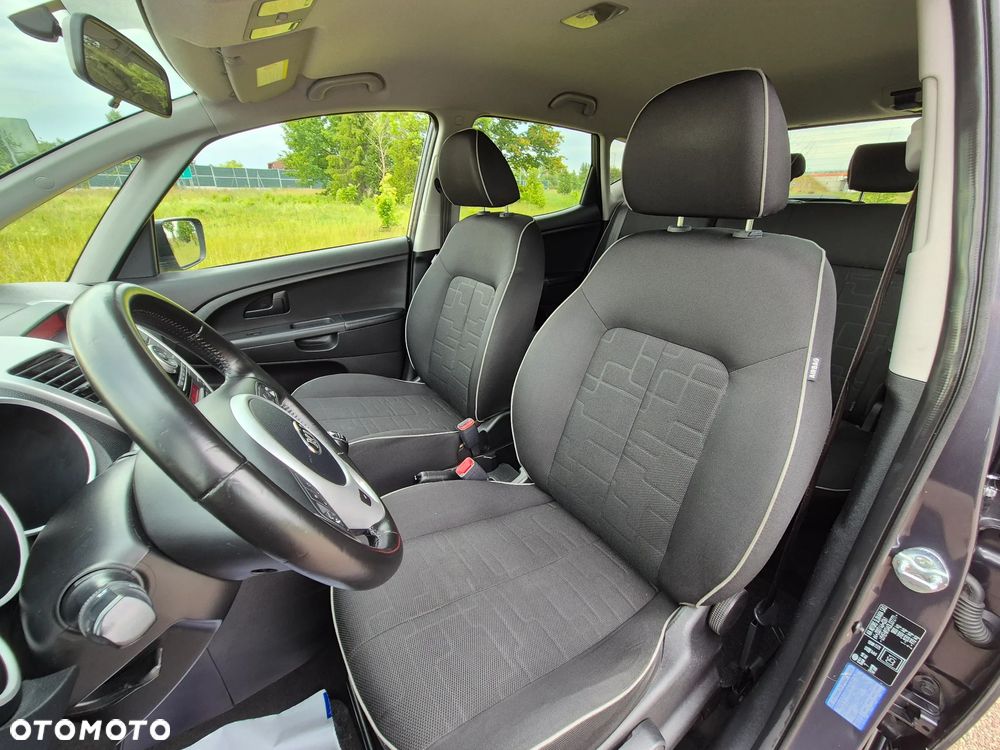 Kia Venga 1.4 CRDi 90 Edition 7 - 24