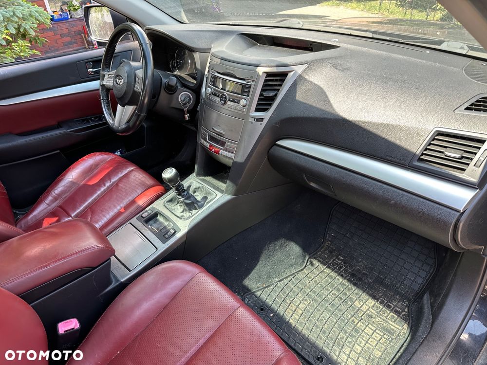 Subaru Legacy - 13