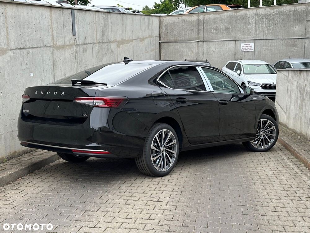 Skoda Superb 2.0 TSI 4x4 L&K DSG - 8
