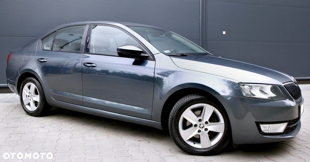 Skoda Octavia 2.0 TDI Edition DSG - 18