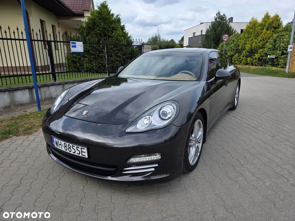 Porsche Panamera 4 PDK - 2