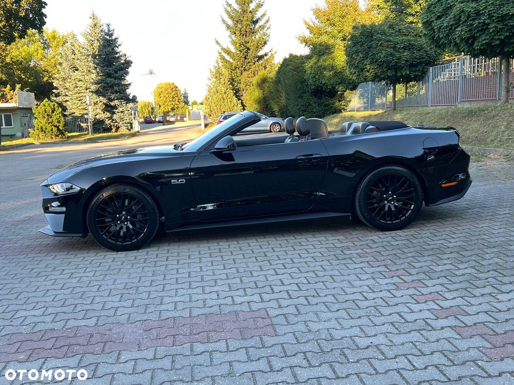 Ford Mustang - 25