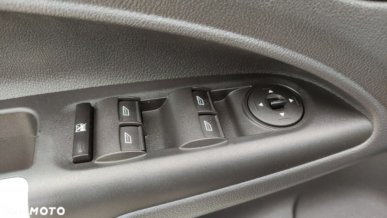 Ford Tourneo Connect - 28