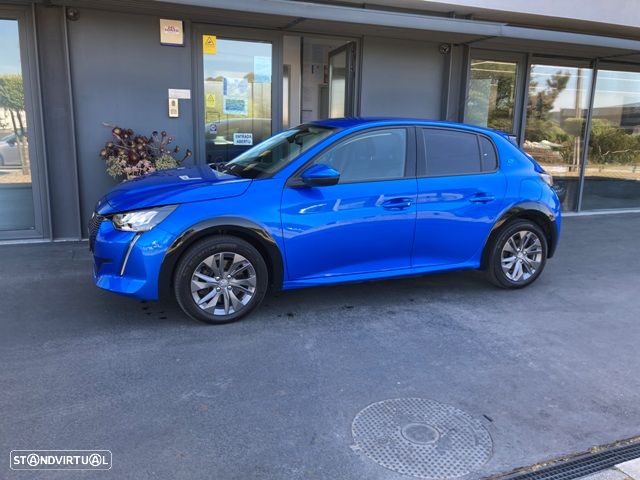 Peugeot e-208 Allure - 5