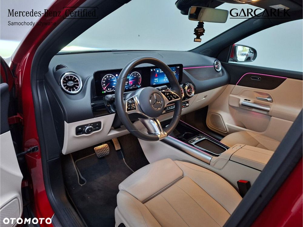 Mercedes-Benz GLA - 17