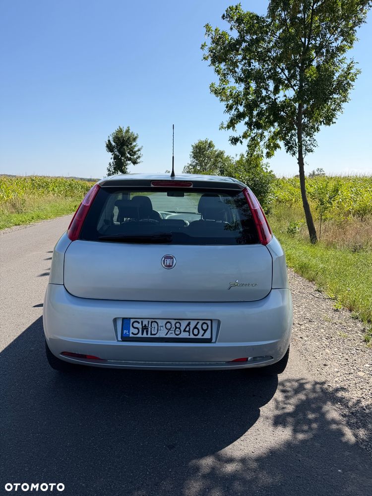 Fiat Punto 1.4 16V Dynamic - 3