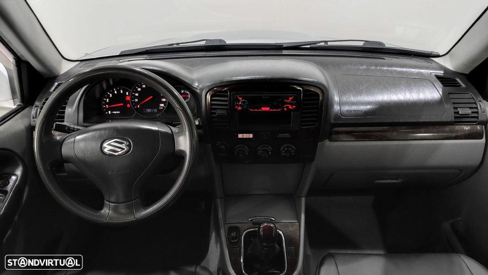 Suzuki Grand Vitara XL-7 2.0 HDi - 26