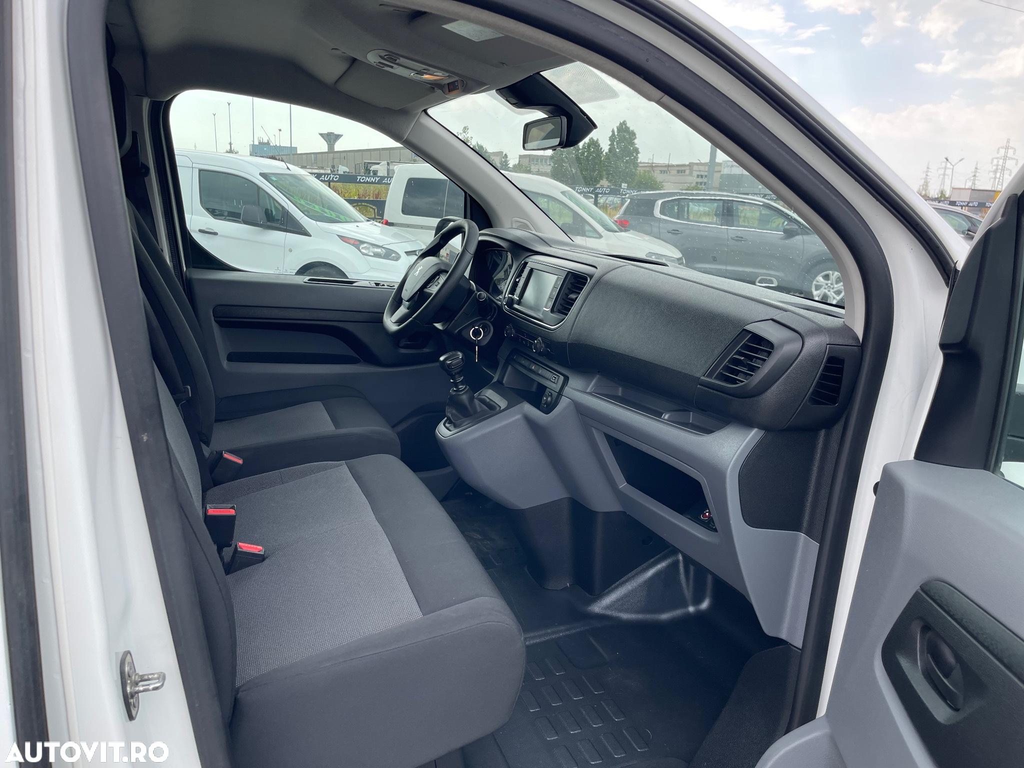 Peugeot Expert - 12