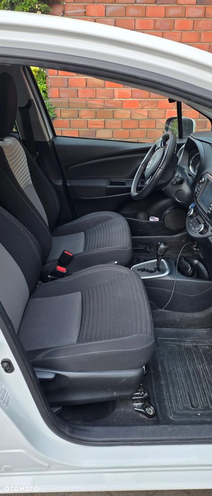 Toyota Yaris Hybrid 100 Premium EU6 - 8