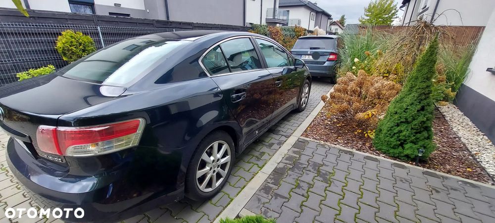 Toyota Avensis 1.8 Style - 5