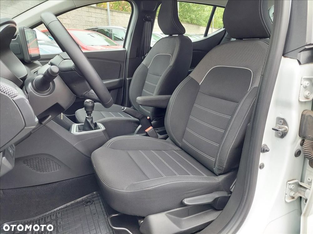 Dacia Sandero - 5