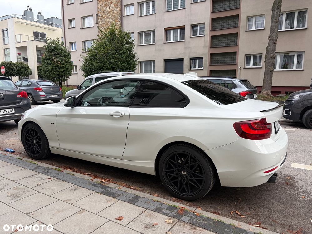 BMW Seria 2 218d Sport Line - 4