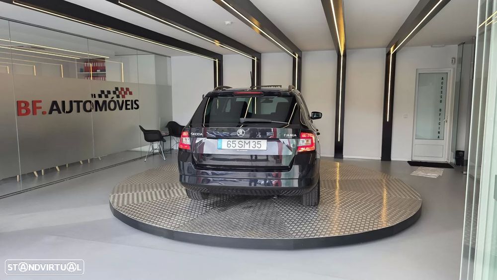 Skoda Fabia Break 1.2 TSI Style - 17