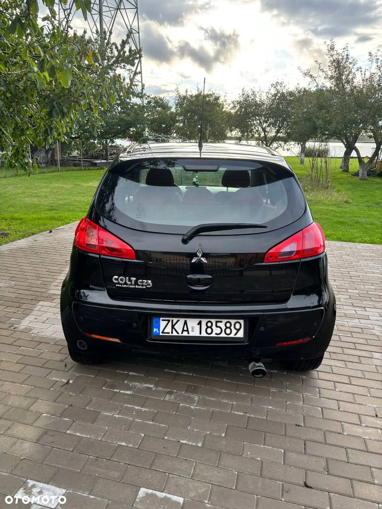 Mitsubishi Colt - 5