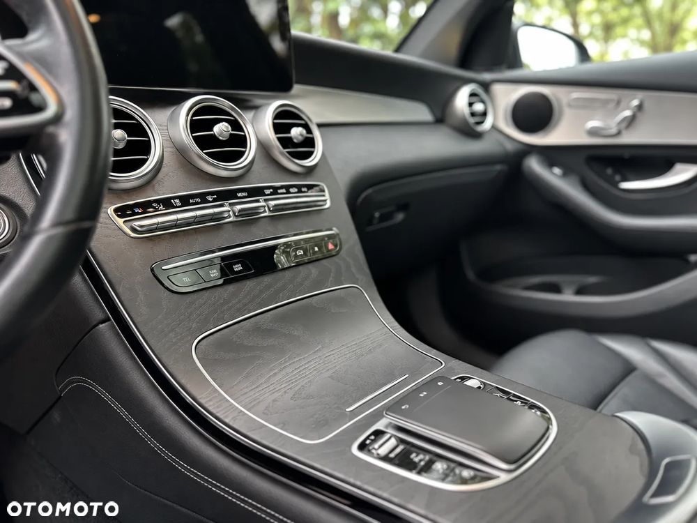 Mercedes-Benz GLC - 15