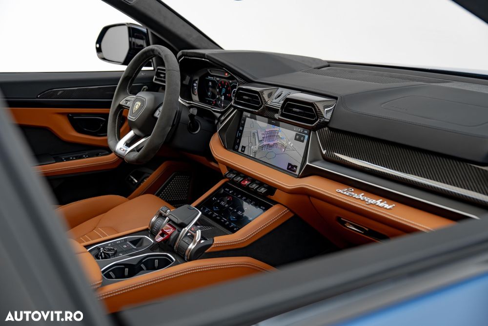 Lamborghini URUS Standard - 14