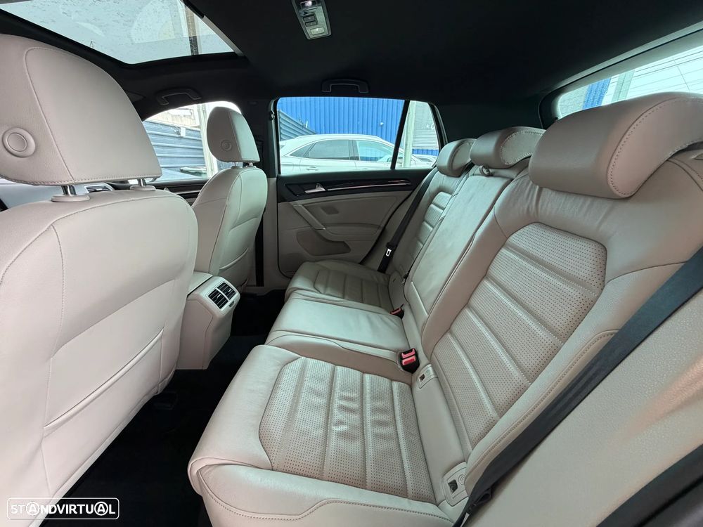 VW Golf 1.5 TSI ACT OPF DSG Highline - 32