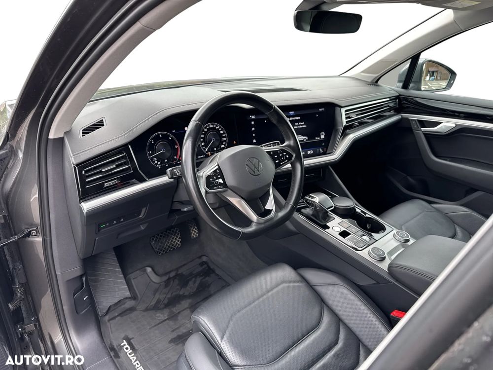 Volkswagen Touareg V6 TDI 4MOTION Elegance - 12