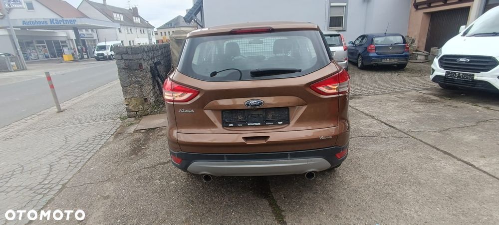 Ford Kuga 2.0 TDCi 4x4 Titanium - 4