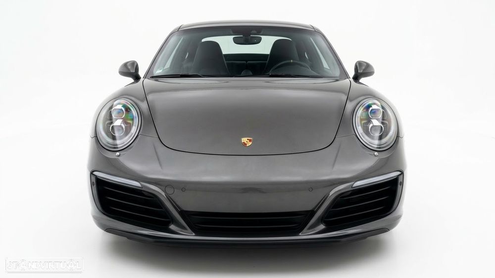 Porsche 911 Série F - 10