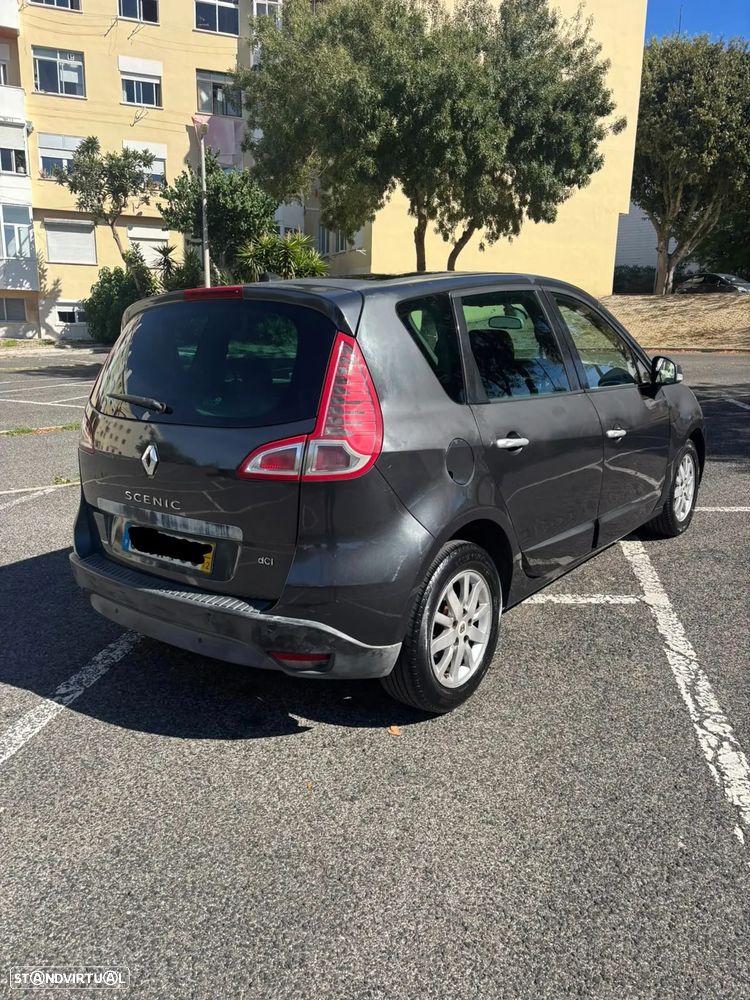 Renault Scénic 1.5 dCi Luxe - 5
