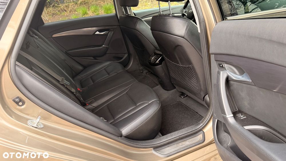 Hyundai i40 i40cw 1.7 CRDi Fifa World Cup Edition - 15