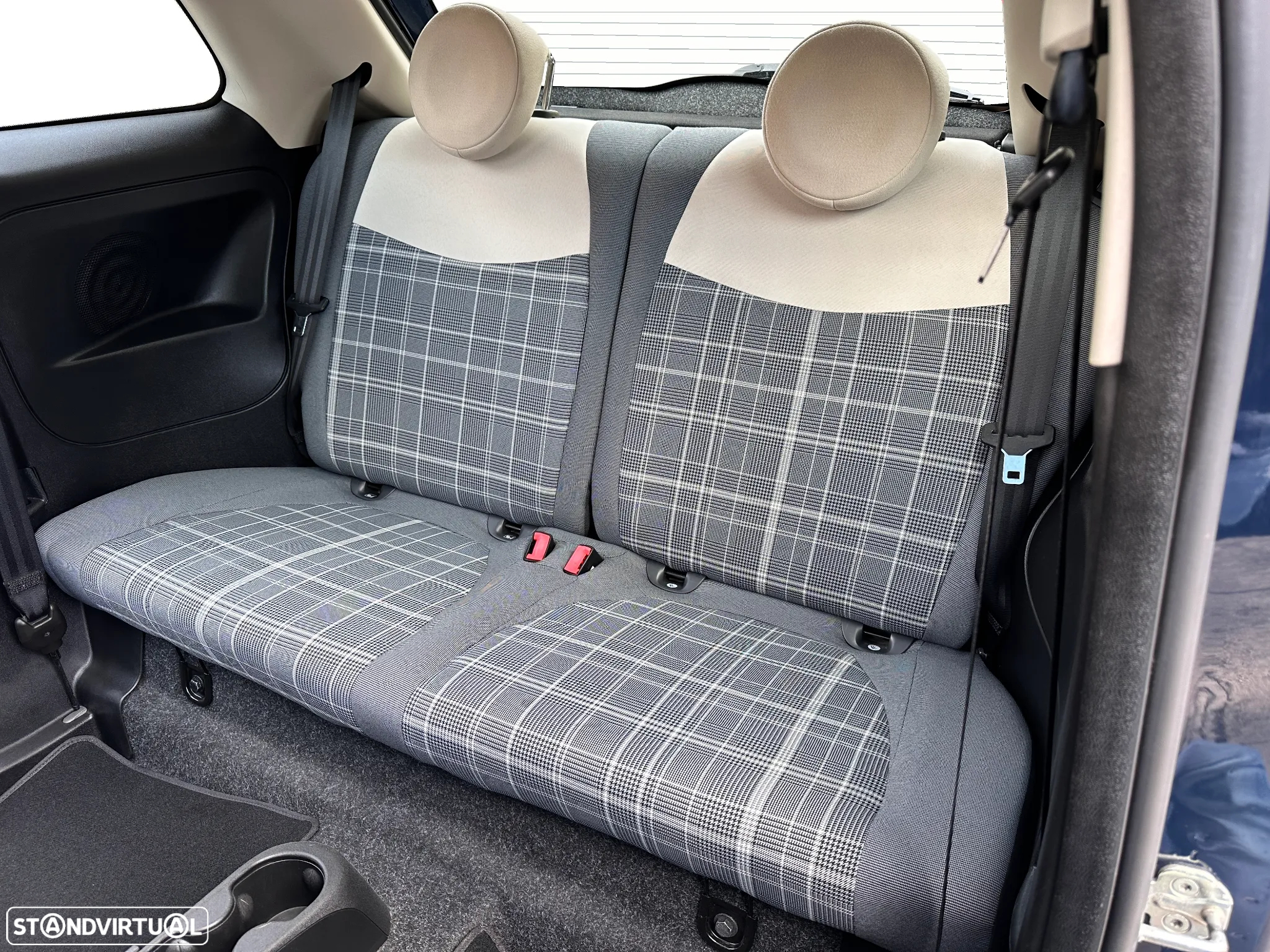 Fiat 500 1.0 Hybrid Lounge - 38