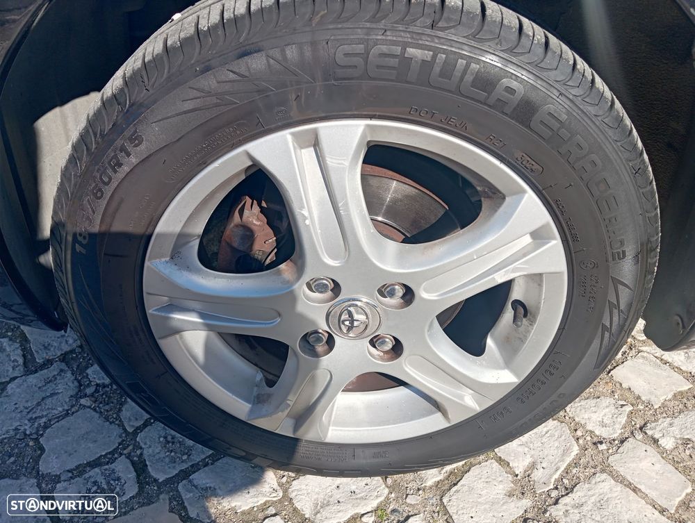 Toyota Yaris 1.0 VVT-i AC - 5