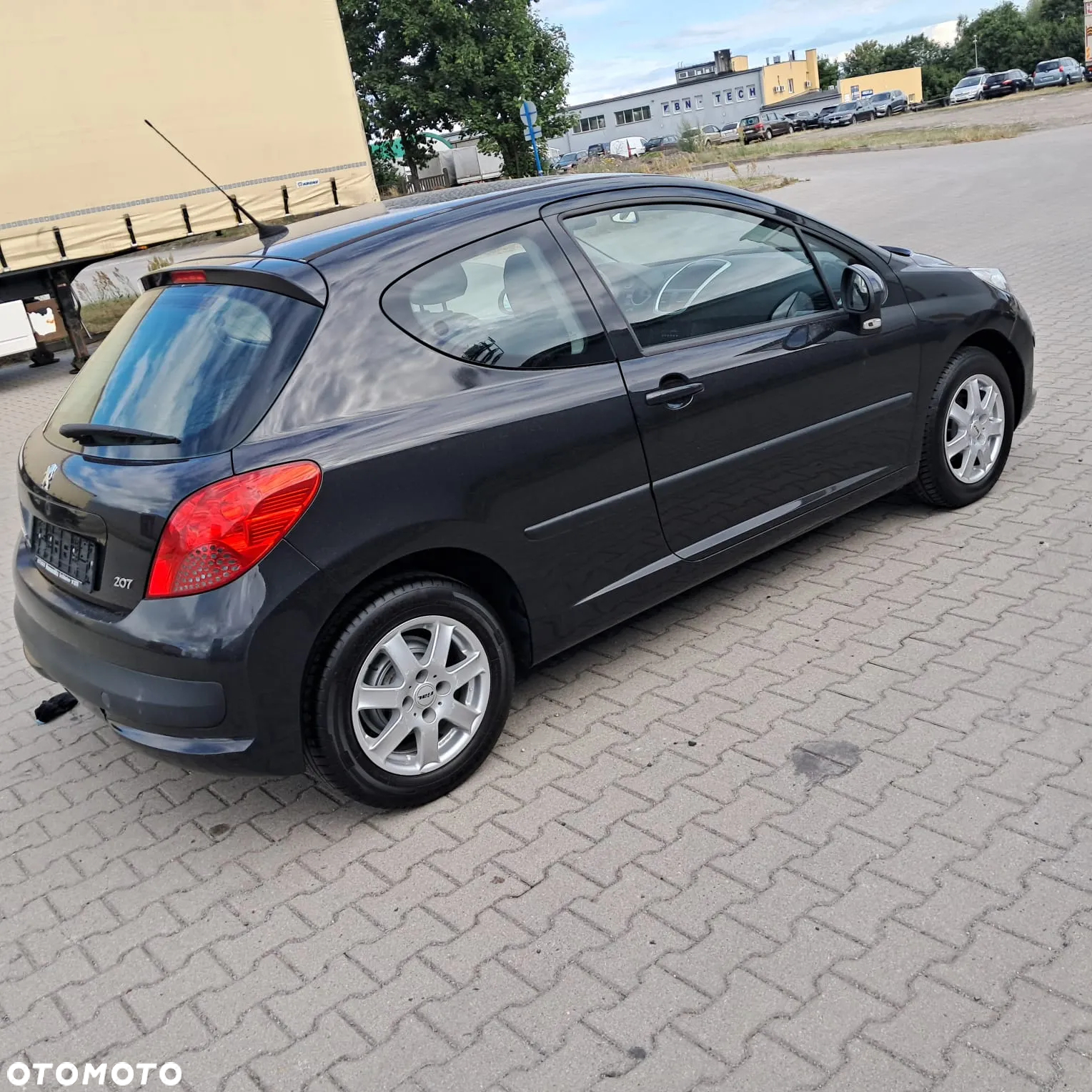 Peugeot 207 - 2
