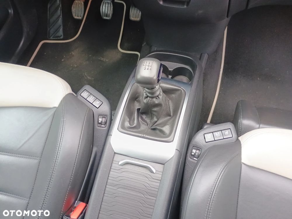 Citroën C4 SpaceTourer PureTech 130 Stop&Start SHINE - 10