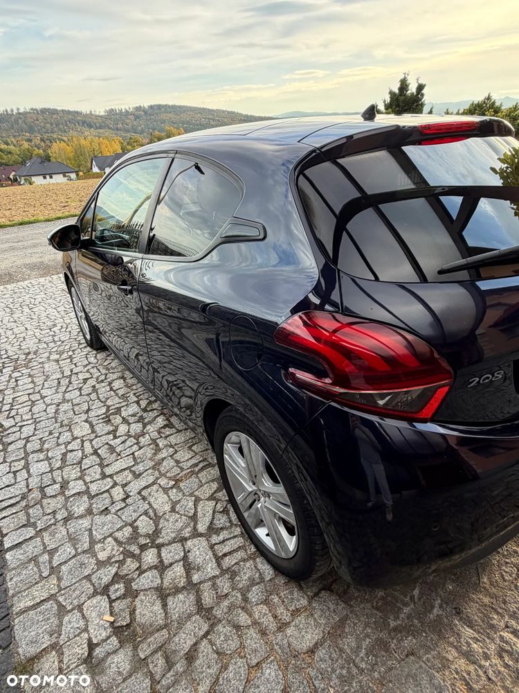 Peugeot 208 - 7