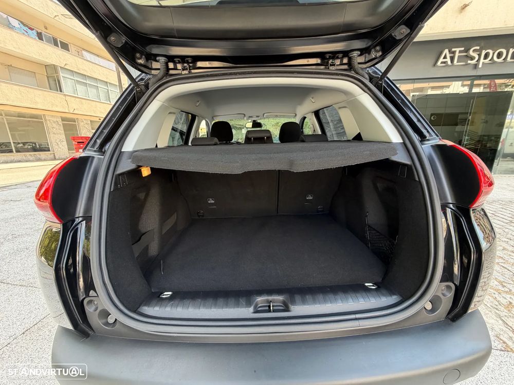 Peugeot 2008 1.6 BlueHDi Style - 28